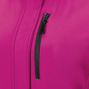 Veste d'hiver softshell pour femme, entièrement zippée, en polyester polaire, idéale pour l'extérieur, fabriquée sur mesure par un fabricant de premier plan. - Product Image 4