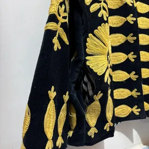 Veste en velours noir de luxe brodée Suzani pour femmes, style bohème, fleurs, faite à la main, ouverte sur le devant, ethnique, automne, manches longues - Product Image 3