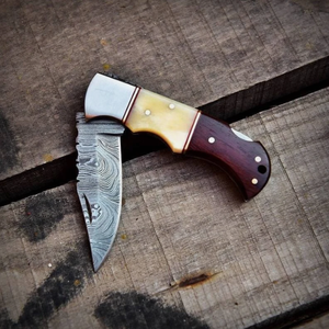 Couteau de poche pliant artisanal en acier Damas de qualité industrielle, manche en bois, étui en cuir, OEM/ODM, garantie 3 ans (pour le camping) - Product Image 2