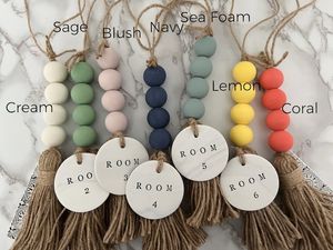 Décoration murale en macramé noir fait main avec des pompons en corde naturelle, décoration bohème pour la maison, accent pour le salon - Product Image 2
