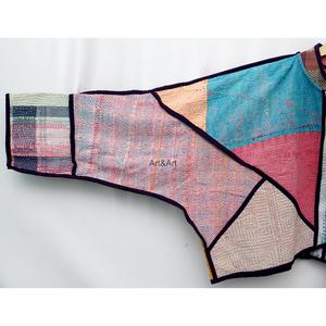 Chaqueta Kantha Vintage Ecológica Premium para Mujer - Diseño Boho Hecho a Mano, Acolchado, Patchwork, 100% Algodón, Reversible, de Secado Rápido - Product Image 2