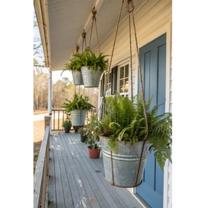 Macetas Colgantes de Metal Galvanizado de Alta Calidad para Exteriores e Interiores, Decoración Estilo Granja - Product Image 1