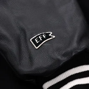 Chaquetas universitarias de béisbol de color negro con retazos de chenilla personalizadas Unisex con mangas de cuero de vaca de lana de la mejor calidad - Product Image 6