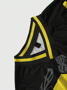 Camiseta de Fútbol Americano de Malla Personalizada de Secado Rápido, Cuello en V, Estampado de Mariposa por Sublimación, Ropa Deportiva de Gran Tamaño, Producción OEM - Product Image 4