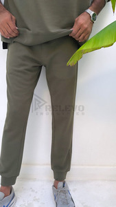 Pantalon de survêtement évasé en molleton respirant, écologique, à séchage rapide, anti-boulochage, pour homme, couleur personnalisée, style ample, pour la gym et l'entraînement - Product Image 2