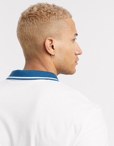 Polo à manches courtes blanc pour homme avec col bleu, style décontracté, en piqué de coton respirant, coupe classique, design uni - Product Image 2