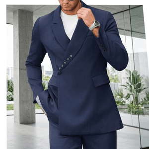 Traje Moderno Azul Medianoche para Hombre, con Detalle de Ojales Asimétricos y Doble Botonadura - Product Image 1