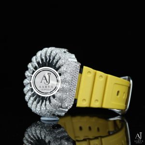 Montre en quartz incrustée de diamants, épaisseur du boîtier 10 mm, bracelet en plastique, cadran noir argenté, ornée de cristaux, pour cadeau et mode - Product Image 3
