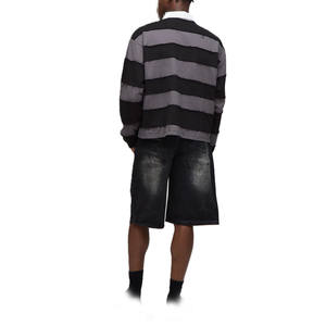 เสื้อยืดแขนยาวผู้ชายแบบ Panel Construction ผลิตจากผ้าฝ้าย GSM สูง รับผลิตแบบ Custom Branding และ OEM - Product Image 2