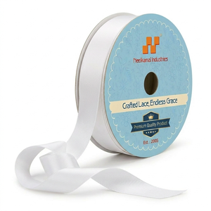 ริบบิ้นผ้าซาตินสีขาวหน้าเดียวขนาด 25 มม. ขายส่งแบบม้วน สำหรับตกแต่งงานแต่งงาน ห่อของขวัญ ช่อดอกไม้ โบว์ติดผม งานฝีมือ และตกแต่งโต๊ะ - Product Image 3