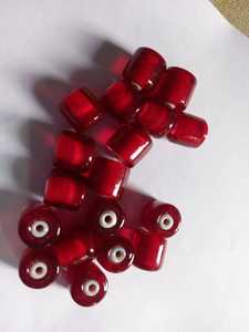 Mezcla de Cuentas de Corazón Hechas a Mano |   Lote de Cuentas Africanas Rojas, Azules, Amarillas y Blancas en Caja para la Fabricación de Joyas - Product Image 2