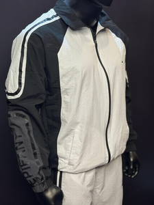 Vente en gros usine : Survêtement coupe-vent premium, tenue de course streetwear, vêtements de sport réfléchissants légers, mode urbaine et sportive - Product Image 3