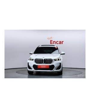 BMW X1 SDrive 20i M Sport, Modelo de Junio de 2023, con 28,178 km, Volante a la Izquierda y Cámara Trasera - Product Image 3