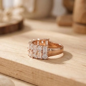 Bague de mariage double rangée en or massif 10K 14K 18K certifiée IGI, diamants de laboratoire taille baguette et ronds, couleur DEF, clarté VS VVS - Product Image 4