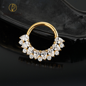 Orecchino a cerchio segmentato con cerniera in titanio ASTM F136 16G con zirconi a goccia di granato, per piercing Daith, Septum e Naso - Product Image 2