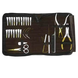 Kit d'installation d'extensions capillaires : Ensemble d'outils métalliques avec pinces, ciseaux, peigne et crochets pour l'installation et le retrait d'extensions. - Product Image 1