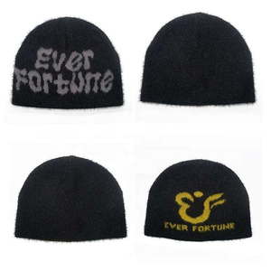 Bonnet graphique tendance pour collections streetwear – Coiffure unisexe personnalisée avec options de logo de marque et motifs imprimés - Product Image 2