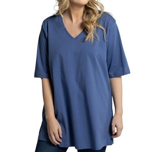 Camiseta de algodón suave para mujer, talla grande, cuello en V, holgada, informal, OEM ODM, venta al por mayor - Product Image 4