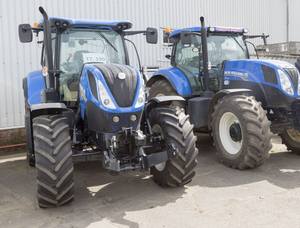 Vente directe d'usine en gros à prix compétitif de tracteurs d'occasion New Holland TM150 à vendre à prix réduits - Product Image 5