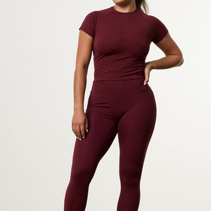 Camiseta Corta de Yoga Ligera y Transpirable para Mujer, Ideal para Verano - Product Image 4