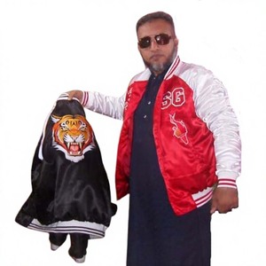 Blouson Bomber en Satin Personnalisé Brodé pour Hommes – Veste de Baseball en Soie Satinée – Vente en Gros - Product Image 1