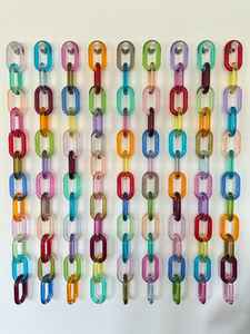 Cadena Decorativa de Pared Hecha a Mano con Eslabones de Resina Ecológica Transparente y Colorida, Personalizable - Product Image 5