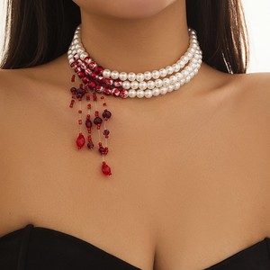 Collier ras du cou vintage rouge et blanc en fausses perles, avec pampilles perlées superposées, bijou fantaisie élégant pour femme, accessoire de fête - Product Image 1