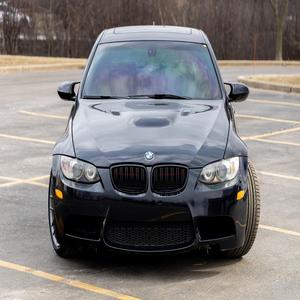 2011 B-M-W M-3 Sedán Paquete de Competición - Product Image 1