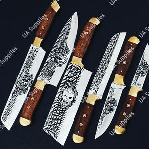 Ensemble de 6 couteaux de chef de cuisine en acier inoxydable gravé à la main avec manche en bois et laiton, personnalisable OEM, cadeau idéal - Product Image 3