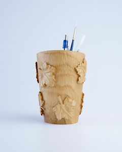 Porte-crayons en bois sculpté à la main, design feuille, organisateur de bureau rustique, porte-stylos en bois fait main, décoration de table de bureau - Product Image 4