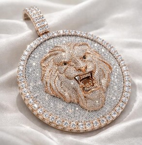 Pendentif Tête de Lion Hip Hop Sertie de Diamants VVS Moissanite en Argent 925, Médaillon Rond de Luxe pour Hommes - Product Image 2