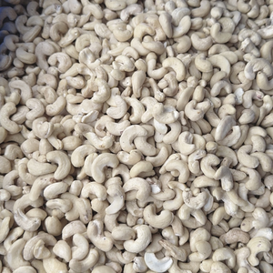 ซัพพลายเออร์ที่เชื่อถือได้จากเวียดนาม เม็ดมะม่วงหิมพานต์อบเวียดนาม เกรด WW180 เม็ดมะม่วงหิมพานต์ซานติโก้ เวียดนามส่งออกไปยังเอเชีย สหภาพยุโรป และตะวันออกกลาง - Product Image 1