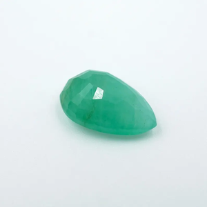 Gema de Esmeralda Facetada en Forma de Pera, 2.30ct, Gema Verde Natural de 11x7x4.5mm, Marca HAYAAT GEMS para Joyería, Origen Rajasthan - Product Image 5