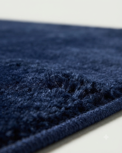 Tapis de luxe fait main en laine bleue, tissé à la main, design moderne pour salon, chambre et maison - Product Image 2