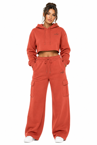 Ensemble de survêtement cargo beige à capuche court pour femme avec pantalon utilitaire à taille élastiquée et jambes larges, vente en gros personnalisée, streetwear en vrac - Product Image 4