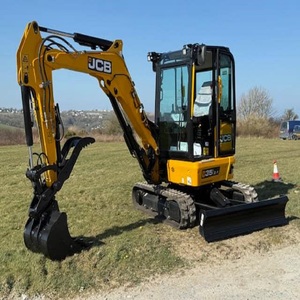 Mini-excavatrice sur chenilles professionnelle JCB avec système hydraulique haute performance pour le creusement, le terrassement, l'aménagement paysager et la construction - Product Image 1