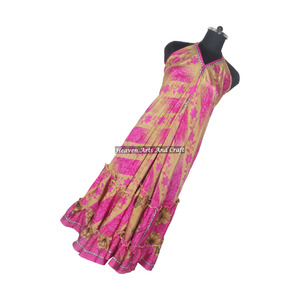 Robe longue bohème unique et élégante en soie de sari indien vintage pour femme, robe de soirée sans manches, robe de soirée pour femme - Product Image 3