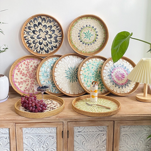Bandeja de Servir de Lujo de Ratán y Nácar, Hecha a Mano con Material Natural Tejido para Decoración del Hogar y Servicio - Product Image 2
