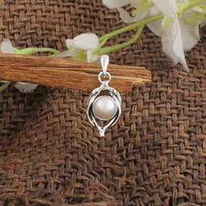 Collar de Perlas Naturales de Agua Dulce Vintage al por Mayor, Colgante de Plata de Ley 925 con Baño de Platino, Estilo Barroco, Joyería Unisex, Nuevo - Product Image 1