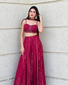 Lehenga choli tradicional étnica india en tela Georgette con lentejuelas para bodas, fiestas y eventos festivos para mujeres. - Product Image 1