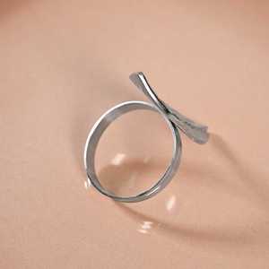 Juego de 6 Anillos para Servilletas de Latón Plateado Vintage, 4.5cm, Diseño de Hoja de Mango, Decoración de Lujo para Navidad y Bodas, para Restaurantes - Product Image 3
