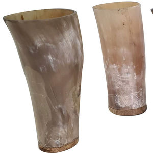 Copa de Vino Hecha a Mano con Cuerno Vikingo, Copa de Cerveza y Sidra de Cuerno de Búfalo Natural, Ecológica y de Estilo Moderno - Product Image 1