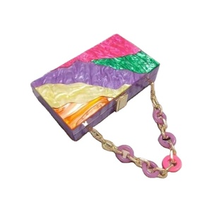 Diseñador de lujo de Europa y América, gran oferta, bolso de fiesta para mujer, bolso de mano de boda de resina, bolso elegante con asa de cadena de resina - Product Image 1