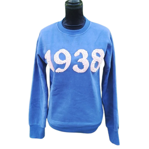 เสื้อสเวตเชิ้ตสีน้ำเงินกรมท่า รุ่นวินเทอร์ 1938 ประดับคริสตัลสีชมพูมุก ดีไซน์ตัวอักษร คอกลม แขนยาว สวมใส่สบาย เป็นมิตรต่อสิ่งแวดล้อม - Product Image 1