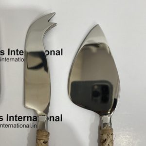 Juego de Cubiertos de Acero Inoxidable con Mangos de Ratán, Diseño de Lujo, Aptos para Lavavajillas y Congelador, Ligeros y Portátiles: Cuchara/Tenedor/Cuchillo/Palillos - Product Image 3