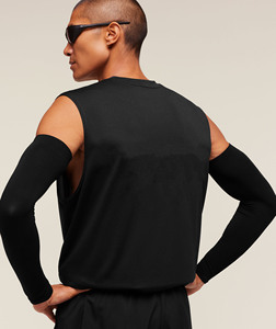 Men's <b>Black</b> Sleeveless <b>Tank</b> <b>Top</b> Crew Neck Solid Color Breathable Knitted Polyester Casual Fitness Wear - Product Image 4