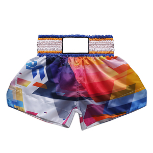 Shorts de boxe personnalisés par sublimation pour hommes, 100% polyester, uniforme d'arts martiaux, short de Muay Thai et de kick-boxing pour adultes, vêtements de combat unisexes - Product Image 3