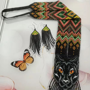 Collier unique en perles de tigre, collier ukrainien Gerdan |   Collier | Unique | Collier pour femme africaine, pour les talentueuses, avec boucles d'oreilles - Product Image 1