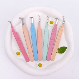 Pinces à cils TEEJAY PREMIUM de couleur rouge avec emballage en boîte cartonnée, logo personnalisé, couleur personnalisée, prix de gros - Product Image 2