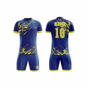 Ensemble d'uniformes de football OEM avec logo personnalisé, tenue de football à séchage rapide pour l'entraînement sportif - Product Image 4